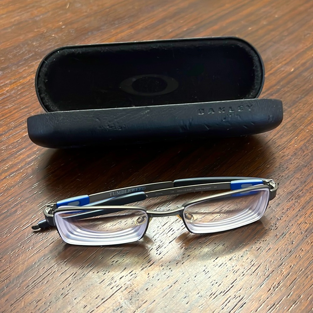 Oakley Tumbleweed Frames Matte Cement, blue accents with vase OX3112-0451